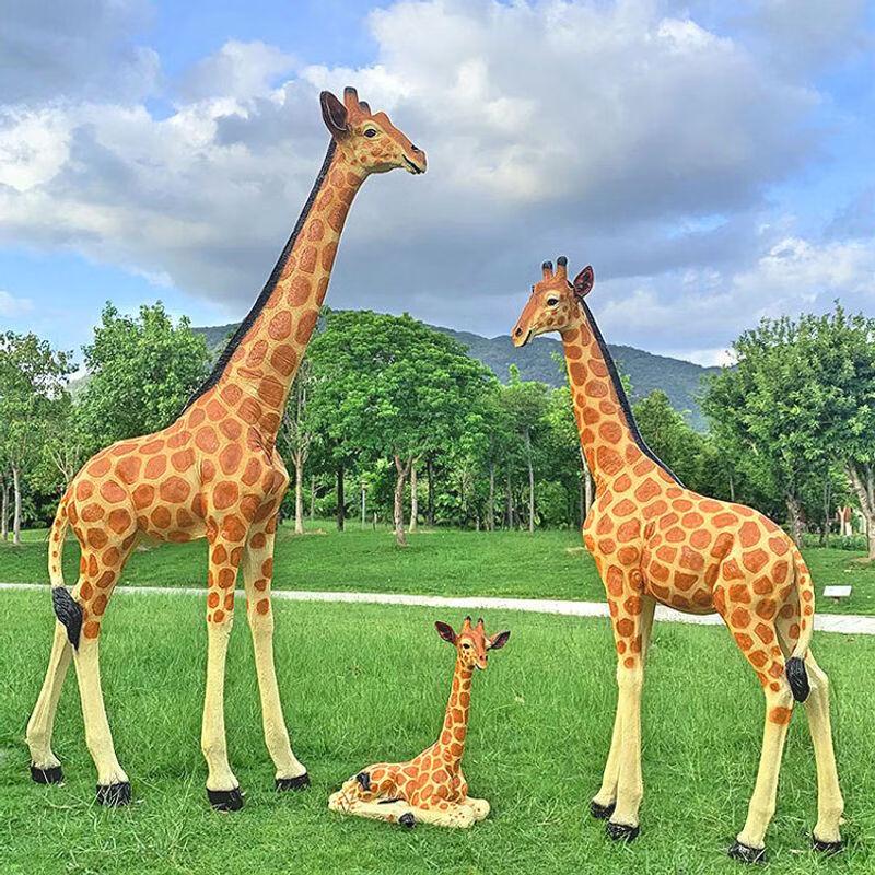 Outdoor Fiberglass Giraffe Sculptures