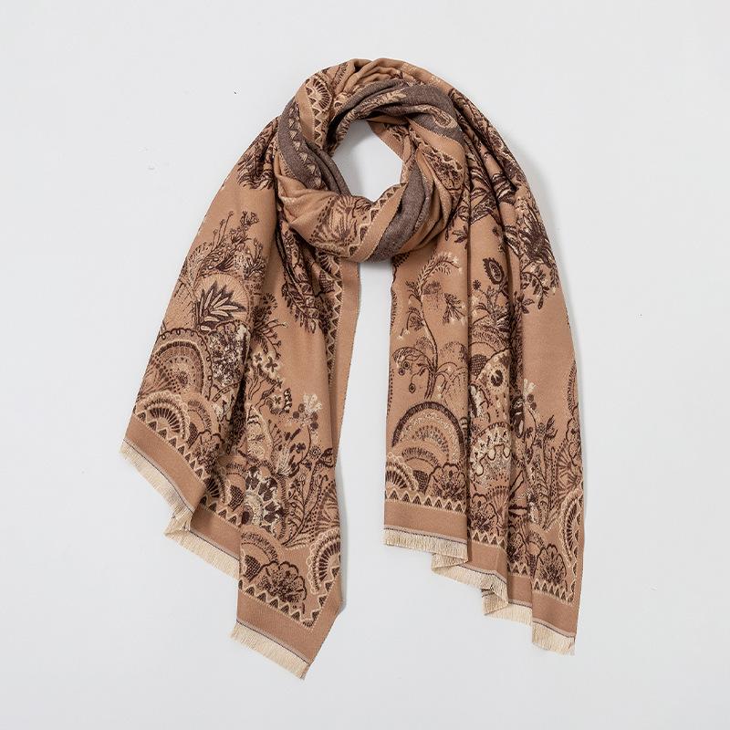 Retro Ethnic Style Scarf Cloak Tibet Xinjiang Travel Autumn and Winter Warm Shawl Thickened Scarf Women's Versatile Outer Wear