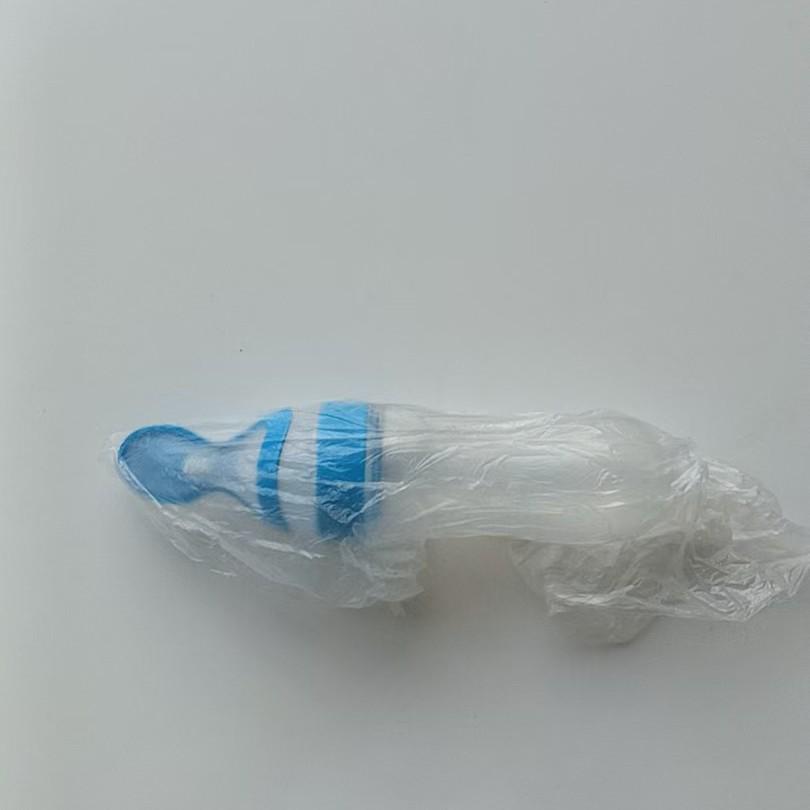 Silikonová kojenecká láhev s přísavkou na kaši a mléko