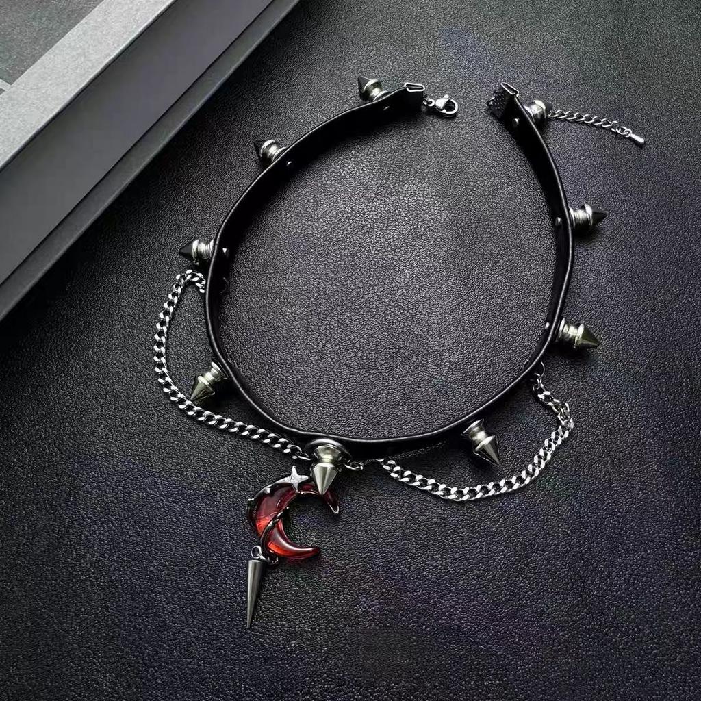 Goth Punk Nieten Roter Mond Metallkette Quaste Anhänger Halsband Choker Halsketten Für Frauen Männer Hip Hop Y2K Grunge Schmuck Accessoires