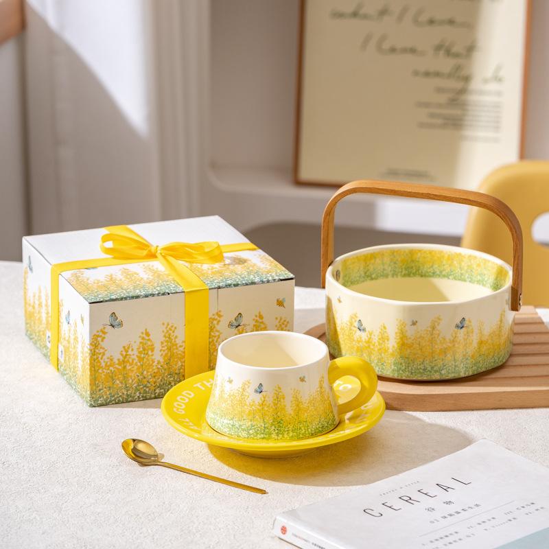 Retro Original Design Yellow Rapeseed Flower Ceramic Coffee Cup And Saucer Gift Box Set, High-End And Exquisite Souvenir