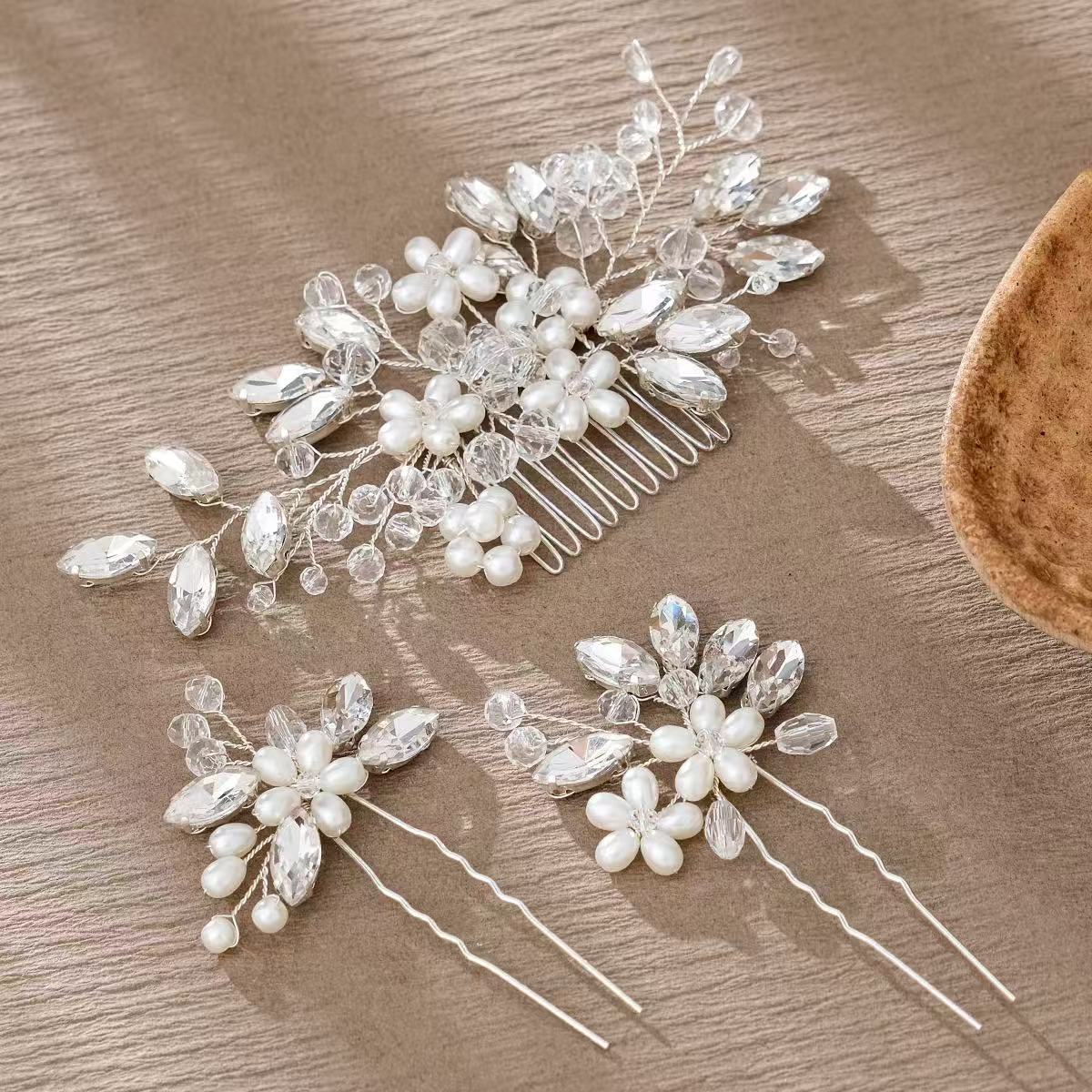 

3-Piece Bridal Hair Accessories Set, Elegant Wedding Hair Combs and Hairpins, Ideal Choice for Brides and Bridesmaids