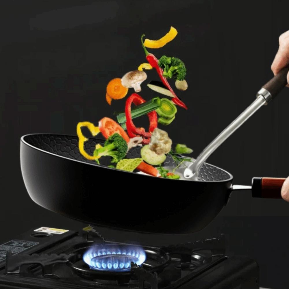 Wooden Handle Hammered Iron Wok Non Stick Steak Cooking Pot Thickened Frying Pan  Restaurant
