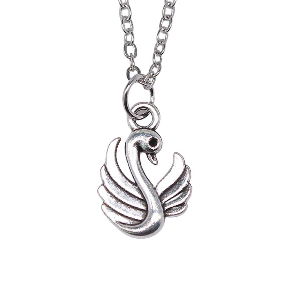 Dragonfly Pendant Necklace Insect Nature Inspired Delicate Jewelry 40cm Short Chain