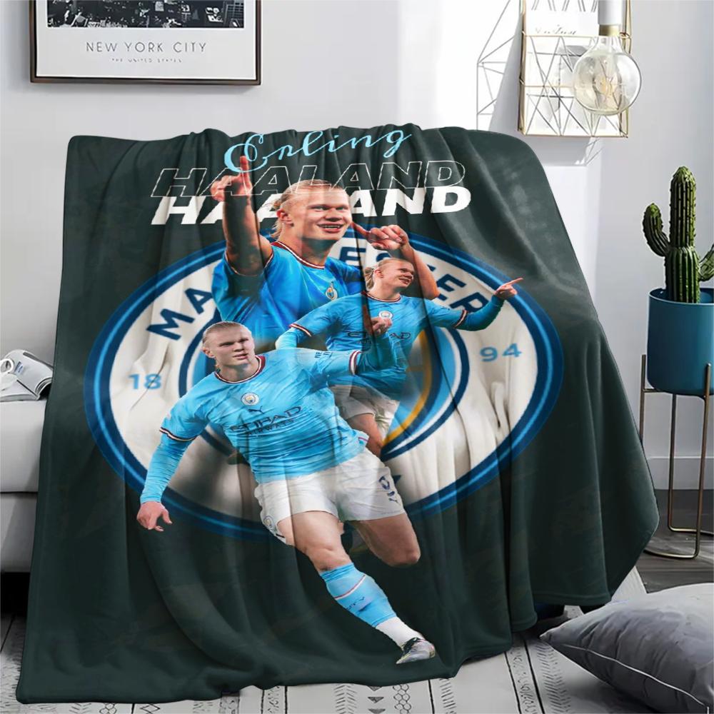 1Pc Erling Haaland Print Flannel Blanket, High quality Comfortable for All Seasons, Home Decor, Warmth and Comfort, Perfect for Christmas GiftS