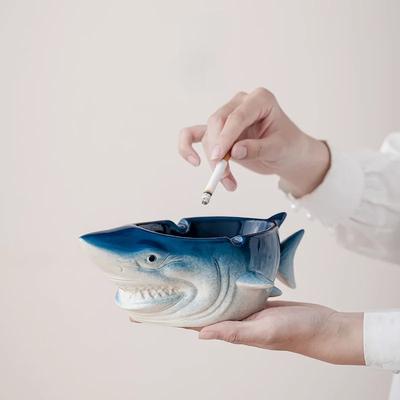 Modern Marine Animal Great White Shark Ashtray Living Room Desktop Ornaments Home Windproof Car Ceramic Ashtray Home Decoration