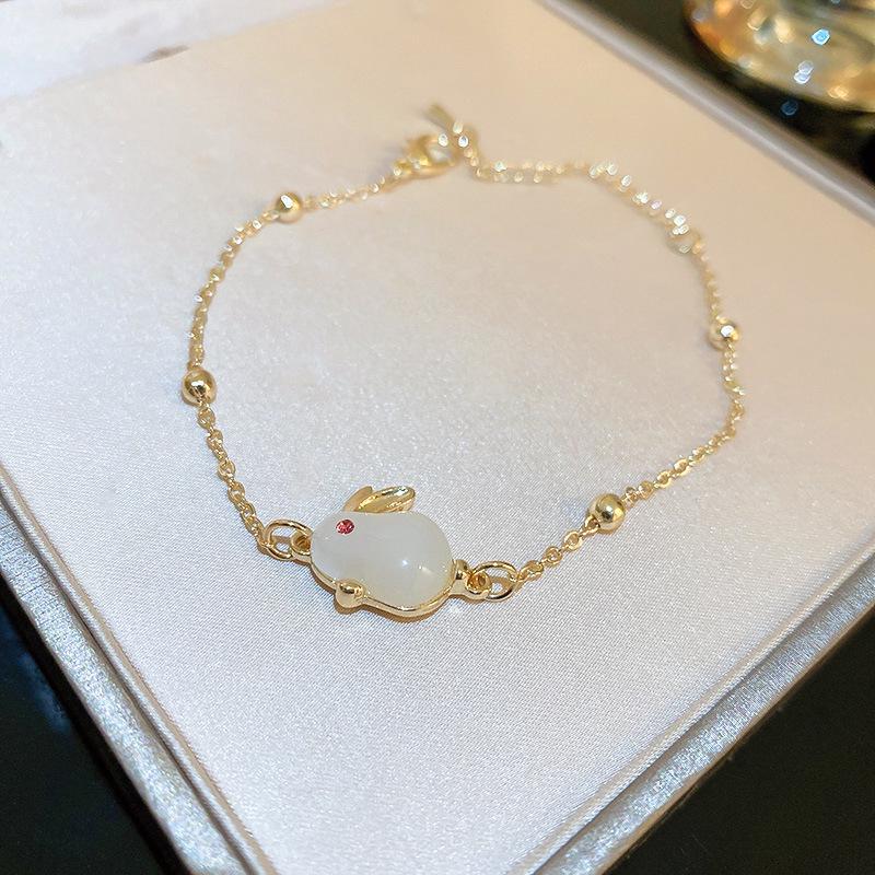 

Браслет с кроликом, инкрустированный бриллиантами: Корейская мода, Универсальный дизайн, Уникальная индивидуальность