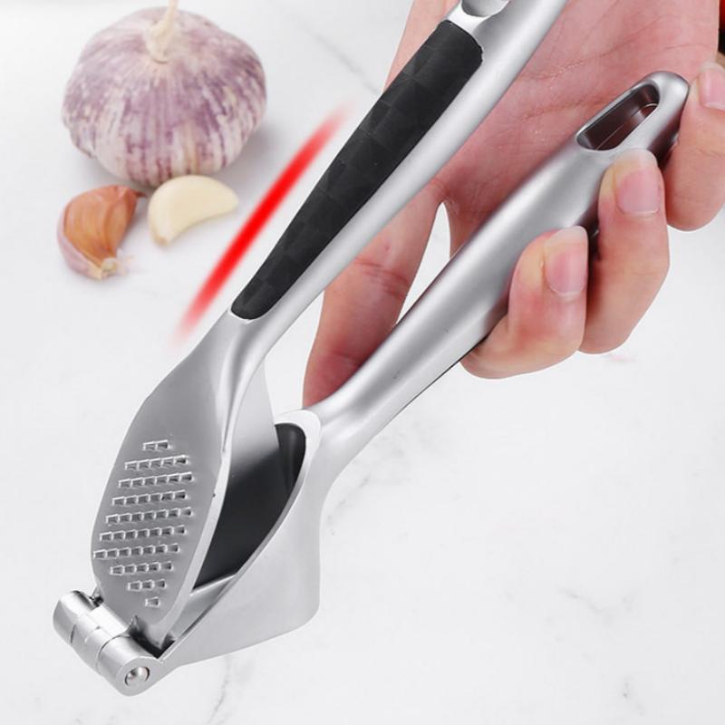 Heavy Duty Zinc Alloy Garlic Press Ergonomic Non-slip Handle Durable Ginger Crusher for Home Meal Preparation
