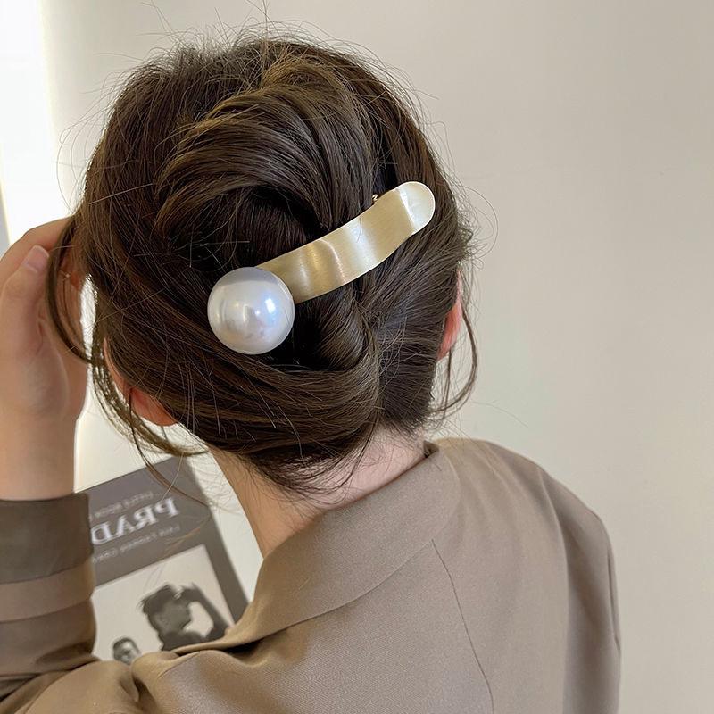 High-End Large Metal Claw Hair Clip for Women - Elegant Updo Accessory