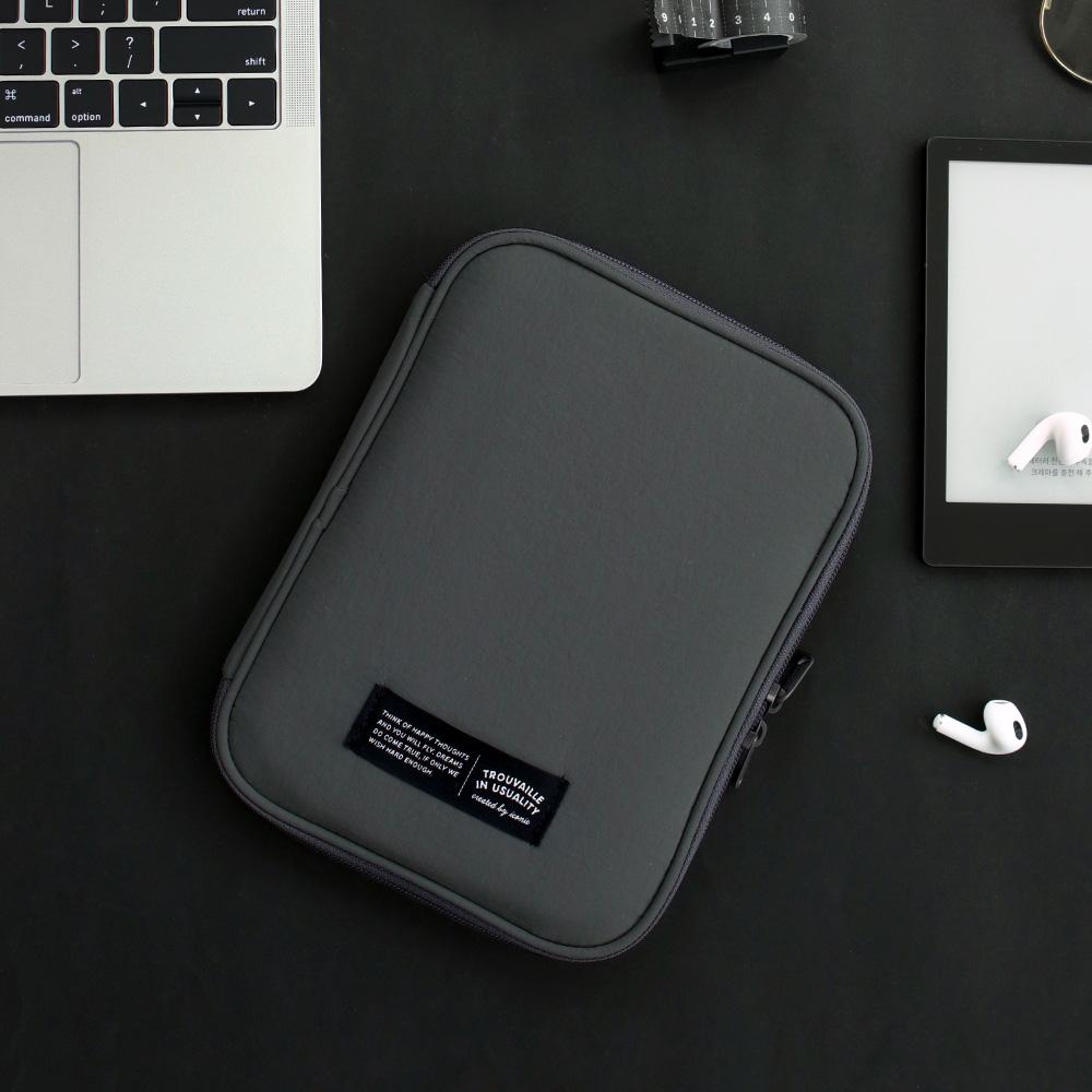Iconic Opening E-Book Reader Cable Pouch 4 Colors