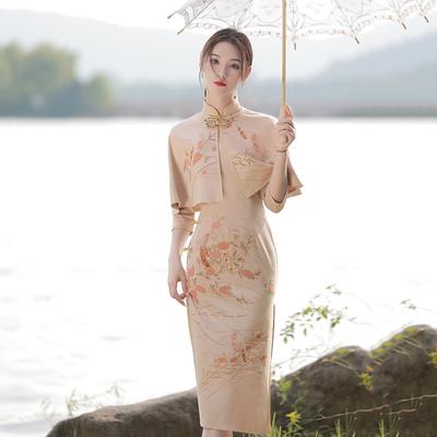 Elegantne muudetud cheongsam retro seemisnahast kleit