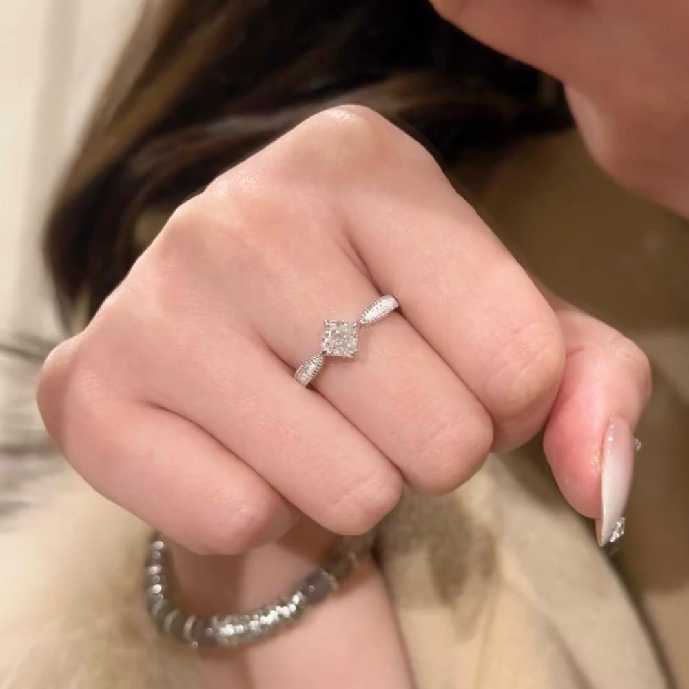 Vintage Princess Cut Ring Silver Frosted Finish Stackable Square Diamond Ring for Women adjustable