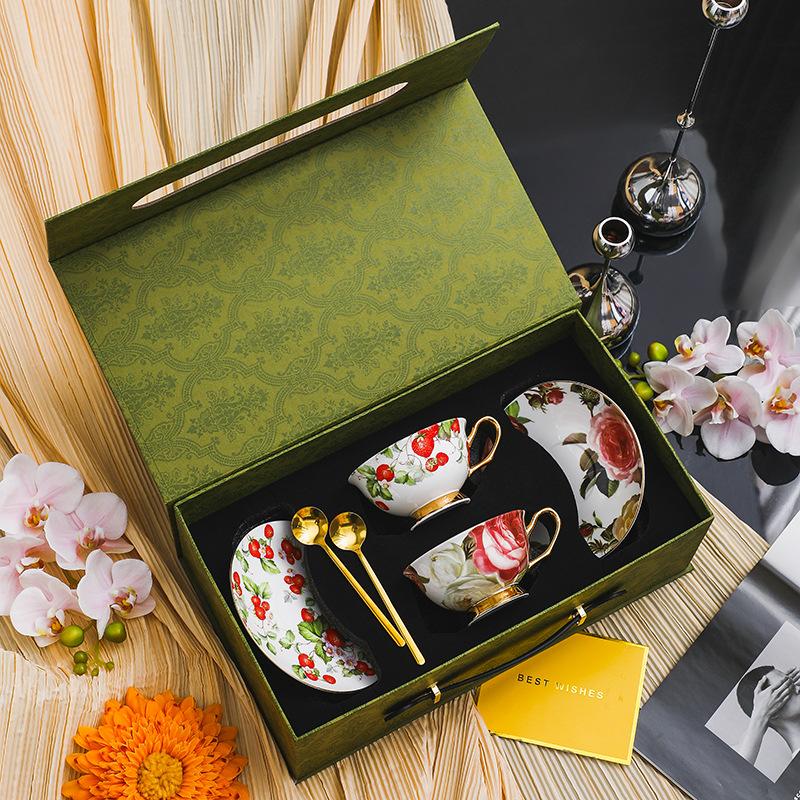 European Ceramic Bone China Coffee Cup Retro British Afternoon Tea Set Teacup Set Gift Box with High-end Gifts