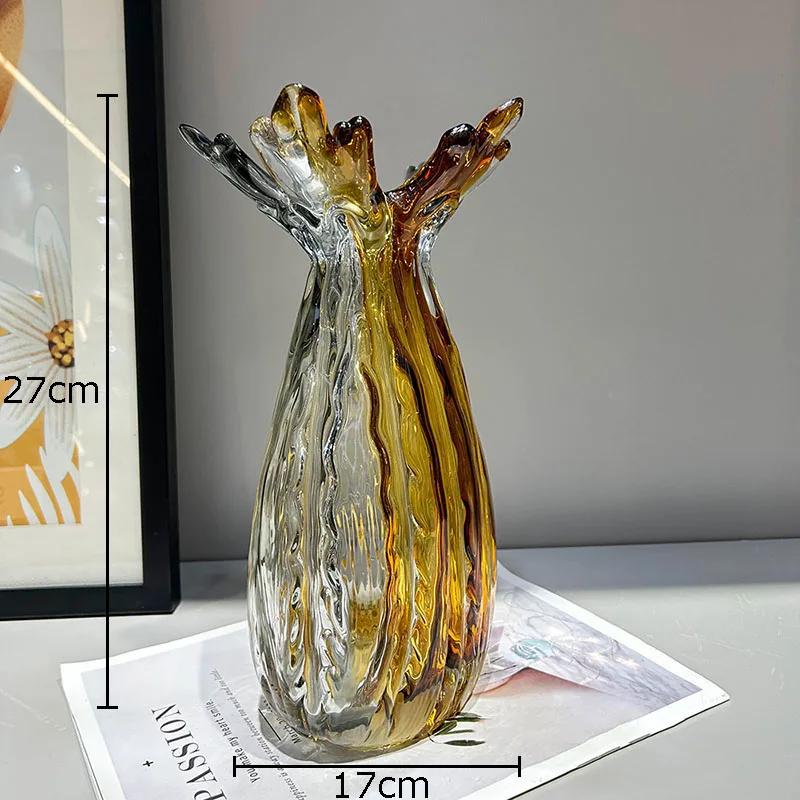 Kreative Glasvase mit Blumendekor Dekoratives Blumenarrangement Schreibtischdekoration Bastelartikel Schmuckstücke Blumenvase Ästhetische Raumdekoration
