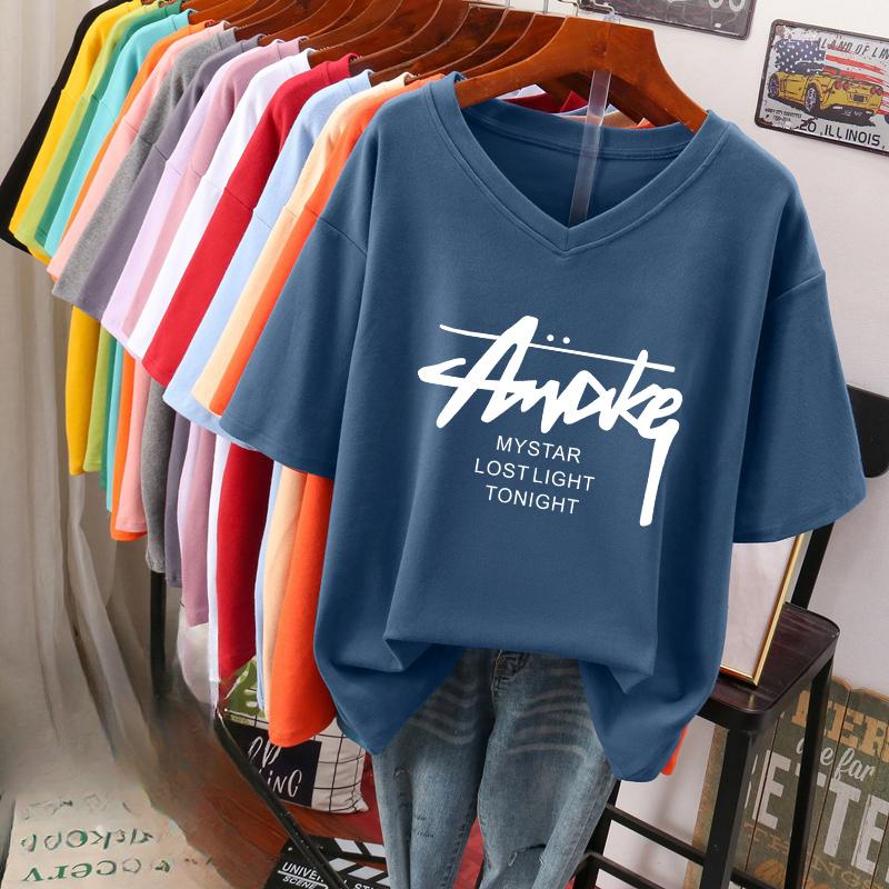 Dámské tričko s krátkým rukávem, volného střihu, zeštíhlující top s potiskem a výstřihem do V