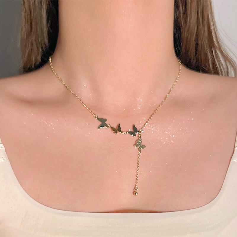 Simple Temperament Golden Beanie Necklace Female