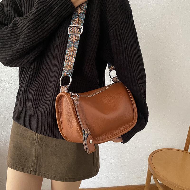 Genuine Leather Women's Crossbody Dumpling Bag - Large Capacity, Trendy Autumn/Winter Shoulder Bag