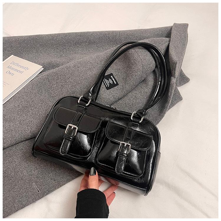Vintage Boston Oil Wax Leather Pillow Bag Women 2025 New Commuter Bowling Bag Handbag Shoulder Bag