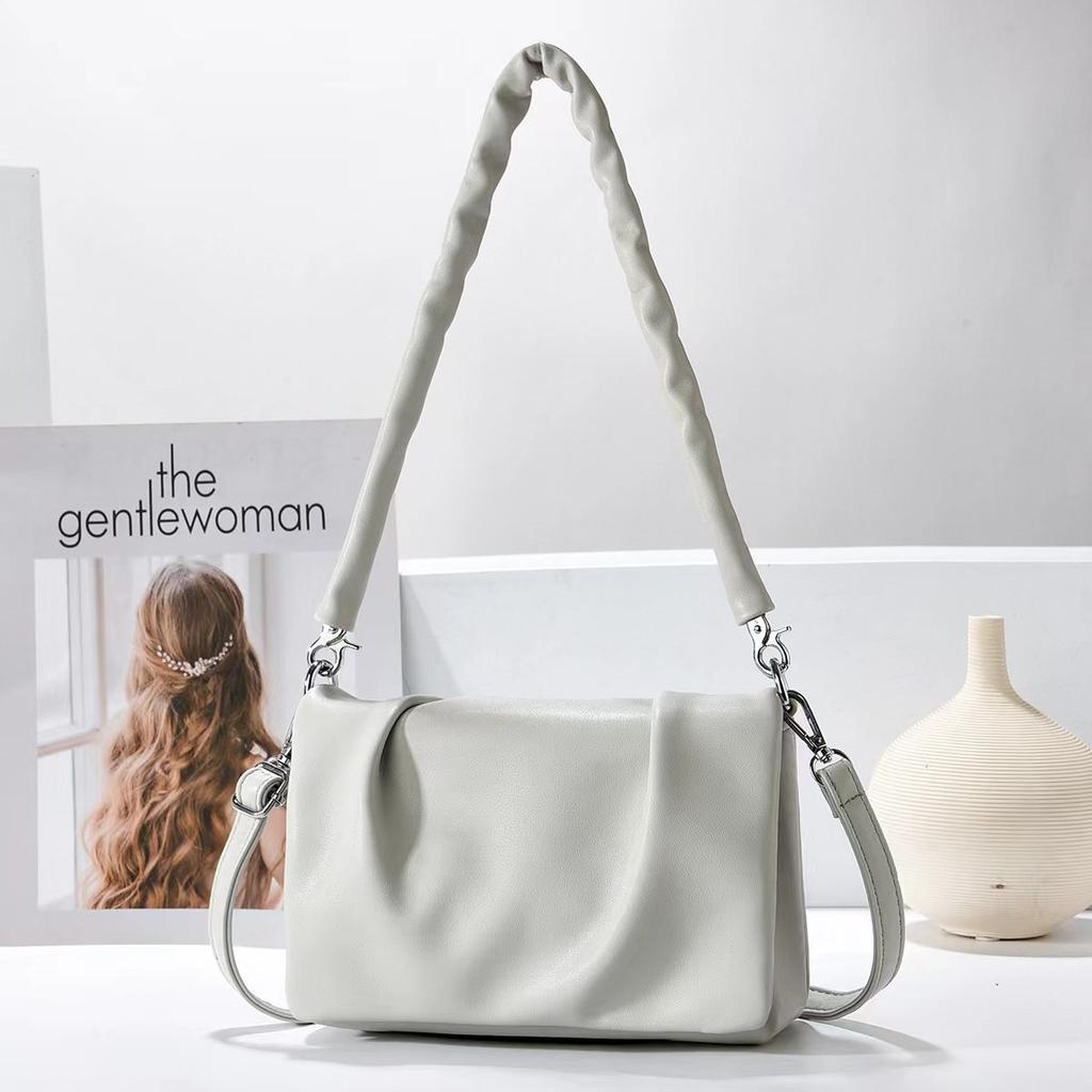 Boutique underarm bag bag soft leather texture shoulder bag simple and versatile travel high-end women's bags fashion bags