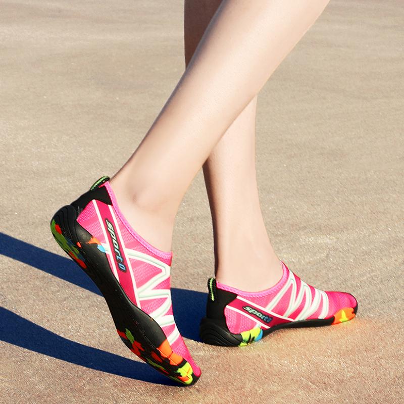 Men Elastic Soft Aqua Shoes Women Light Quick Dry Wading Sneakers For Seaside Walking Surfing Shoes Slip-on Swimming Shoes Size 35-46