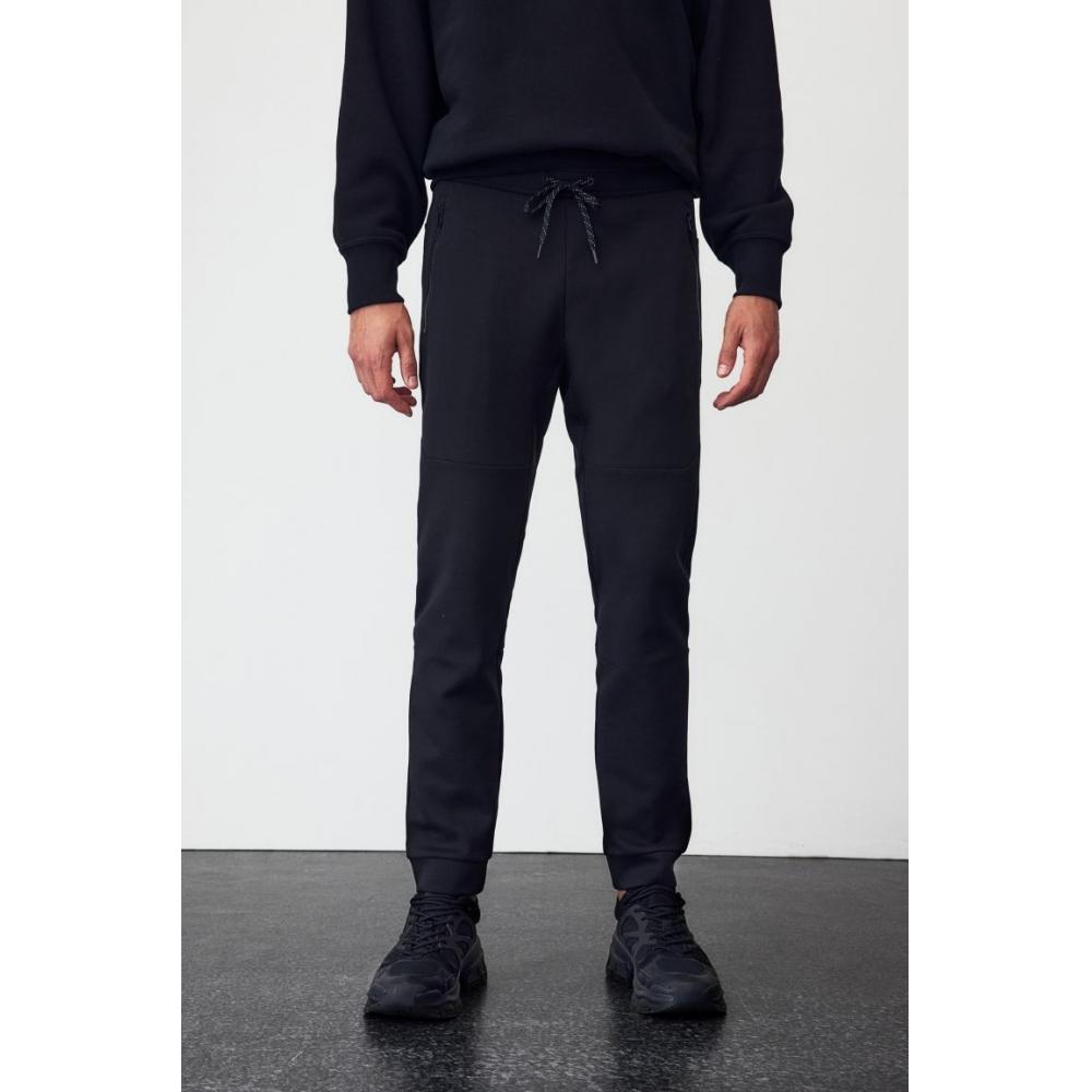 H M dryMove Zip Pocket Detail Tapered tecH Jogger Pants Black