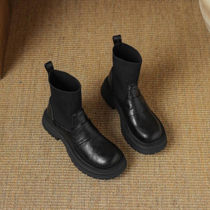 Autumn and winter medium heel large size knight boots women's comfortable thick-soled non-slip leather boots Korean version round head new solid colo