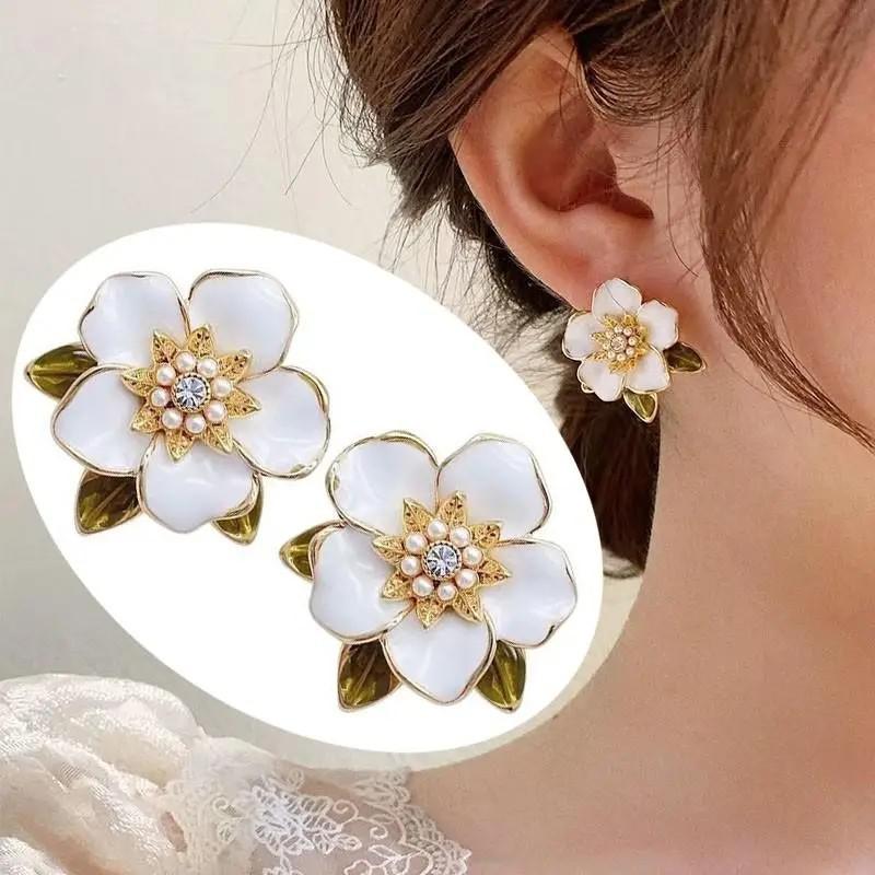 Korean Fashion Crystal Flower Earrings For Women Jewelry Trending New Luxury Women's Zircon Petal Earrings Accessories Gift