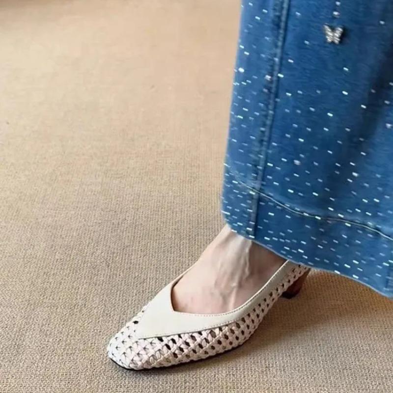 Retro Woven Hollow Style, Shallow Mouth, Thick Heel, Single Shoe for Commuting, Breathable, Round-toe French High Heels