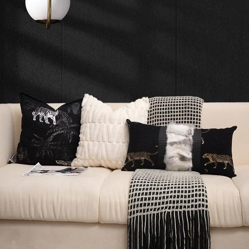 Middle Ancient Style High-end Living Room Sofa Decoration Cushion Cover Exquisite Tiger and Cheetah Pattern Pillowcase
