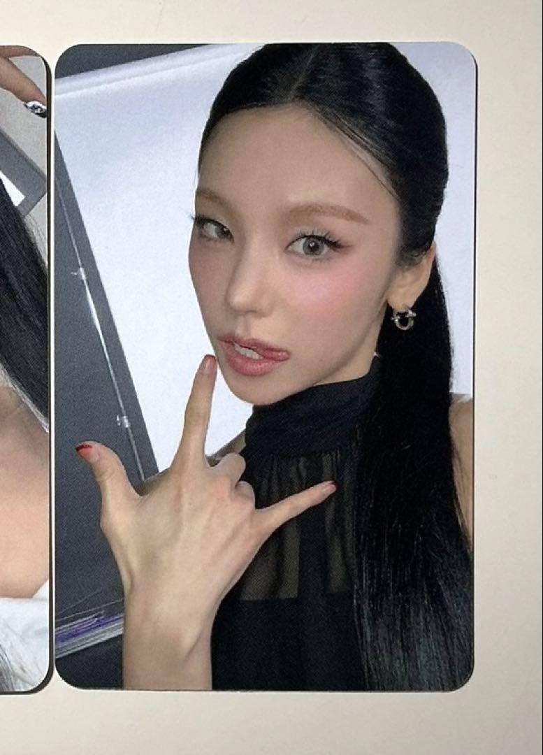 

[USED] ITZY Yeji Air Starriver Limited Edition Trading Card B1