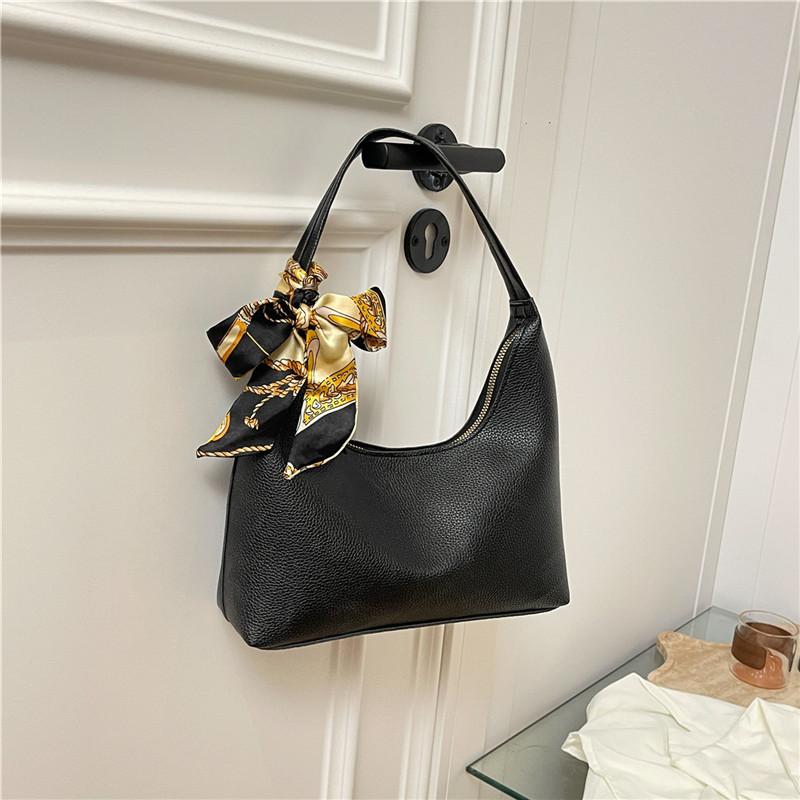 

Autumn and winter new simple trend lychee pattern temperament women s bag commuting shoulder bag niche large-capacity stray bag