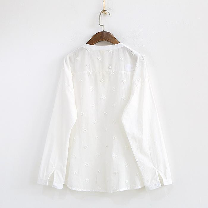 Spring and Summer Ladies's V-neck Long-sleeved Embroidered Three-diMansional Flowers Loose Pullover White Shirt