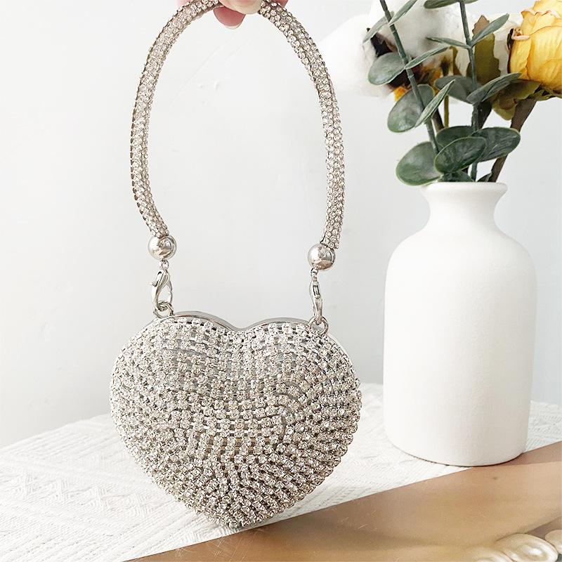 2025 Luxury Designer Mini Heart Shaped Tassel Evening Bag Women Fashion Rhinestone Chain Shoulder Bag Party Wedding Purse Clutch