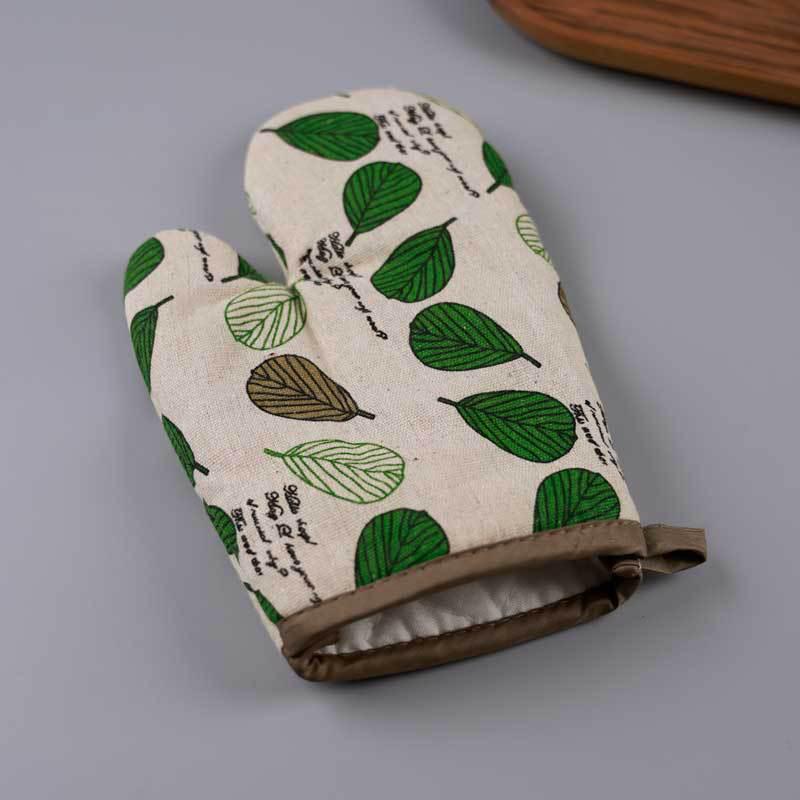 

Heat-Resistant Anti-Scald Kitchen Gloves for High Temperatures: Oven, Microwave & Baking Safe Insulation.