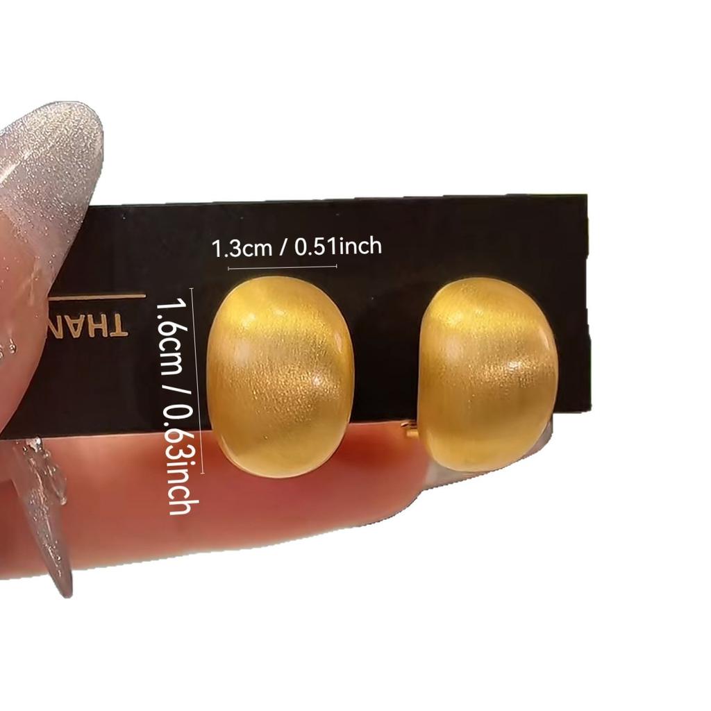 Gold Ear Studs with Unique Design, Featuring A Sense of Individuality and Retro Charm. Simple Earrings.