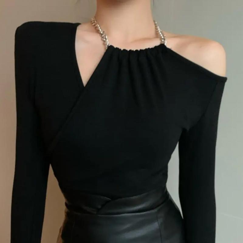 Oversized Chain T Shirt With Asymmetric Design For Casual Women Wear