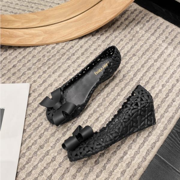 Fashion Female Sandal Fashion Womens Shoes 2025 Anti-Skid Increasing Height Breathable All-Match Girls Luxury Outside New Closed Beach