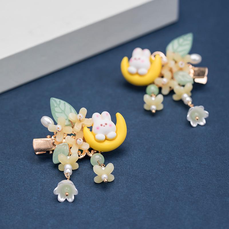 Kinderhaarschmuck im antiken Stil: Hanfu Geflochtener Lorbeerkranz & Mondhase Fellspangen.