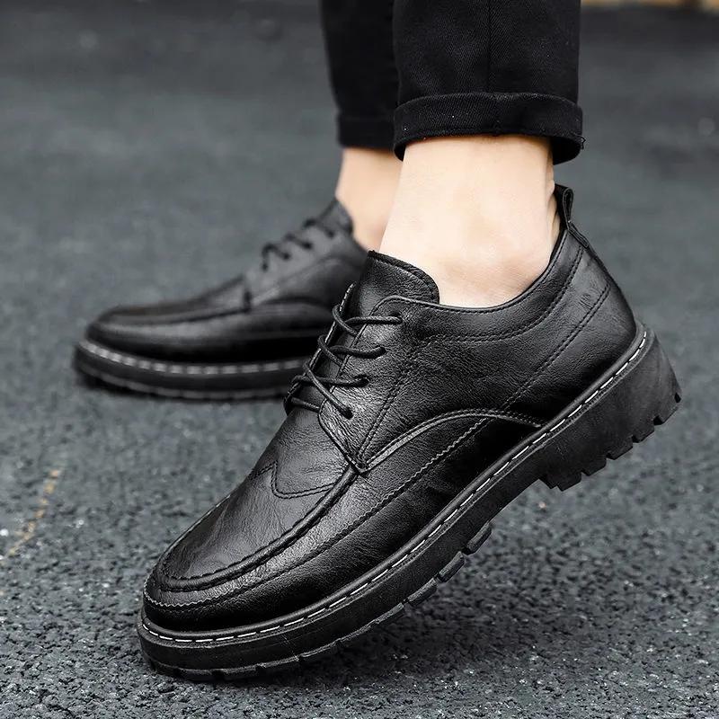 Men Classic Dress Shoes Leather Carved Formal Shoes Oxford Sneakers Pointed Leather Dress Shoes