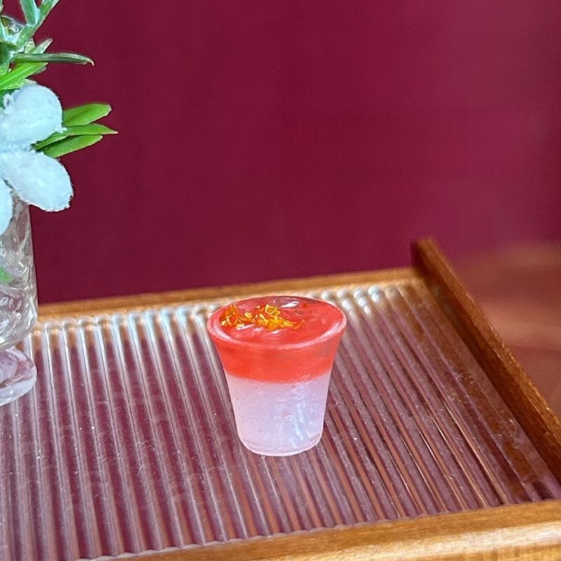 2Pcs Dollhouse Miniature Dessert Table Beverage Display Model Mini Coconut Water Series Flavored Drinks Doll House Accessories