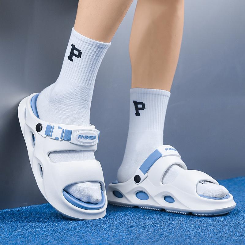 Fashion Men's Sandals New Summer Outdoor Breathable Soft Sole Non Slip Sandals Lightweight Comfortable Fashion Height Increase Slippers