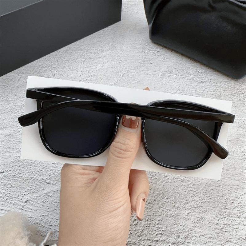 New Retro Square Sunglasses Men Women Fashion Small Sun Glasses For Male Female Literary Vintage Shades Driving Eyeglasses