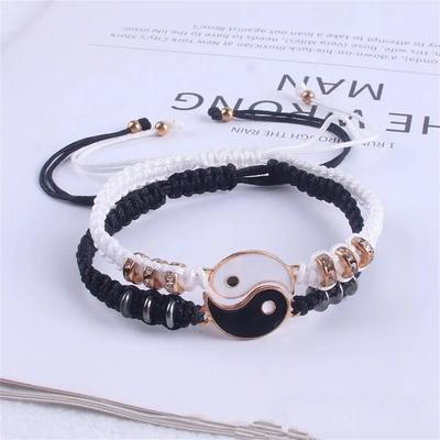 Pulseras – Pulseras trenzadas y pulseras enrolladas