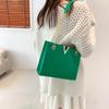 2023 Retro Casual Winter Tote: Large Capacity Solid Color Diamond Lattice Underarm Bag