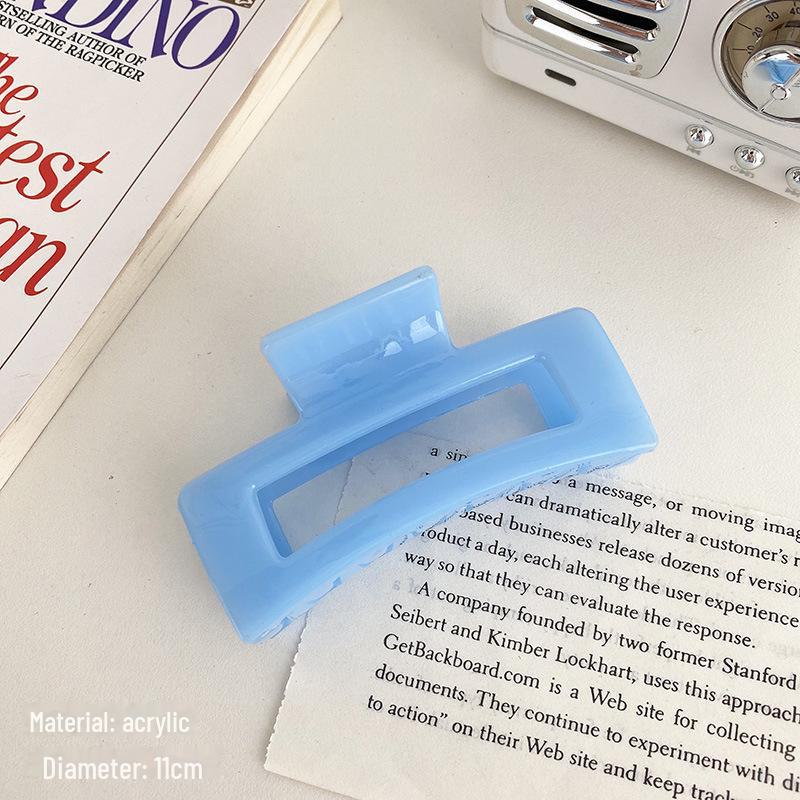 Versatile Milk Coffee Hair Clip: Large, Simple Shark Design for Women