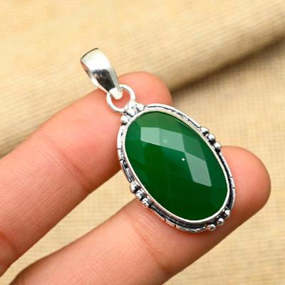 Grüner Onyx-Edelstein, handgefertigter Schmuckanhänger aus 925er Sterlingsilber für Frauen