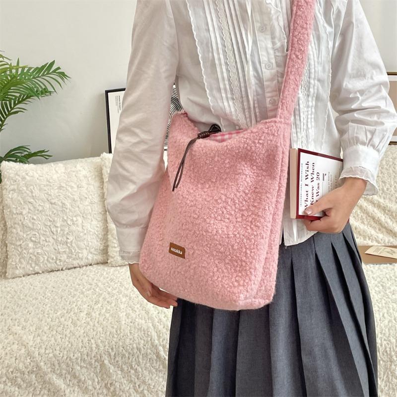 112 Gentle Milk Powder Color Plush Bag Fashion Shoulder Messenger Bag Autumn and Winter New Commuter Double-sided Canvas Bag