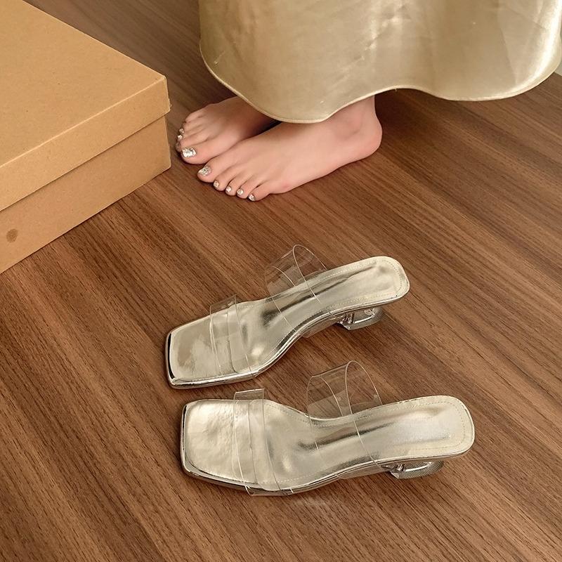 

Summer New Square Toe Open Toe Sheer Strap Flip Flops Women s Fashion Slip Foot Non-slip Shaped Heel Slippers 35 срібний