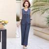 Elegant Chinese-Style Suit for Mothers: Fashionable Middle-Aged Women's Two-Piece Set with Stylish Top and Pants.