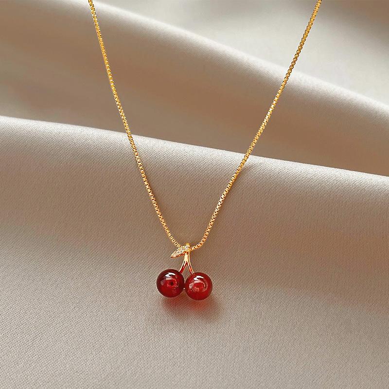 

Korean Japanese Style Red Cherry Pendant Necklace, Summer Clavicle Chain for Women золотой